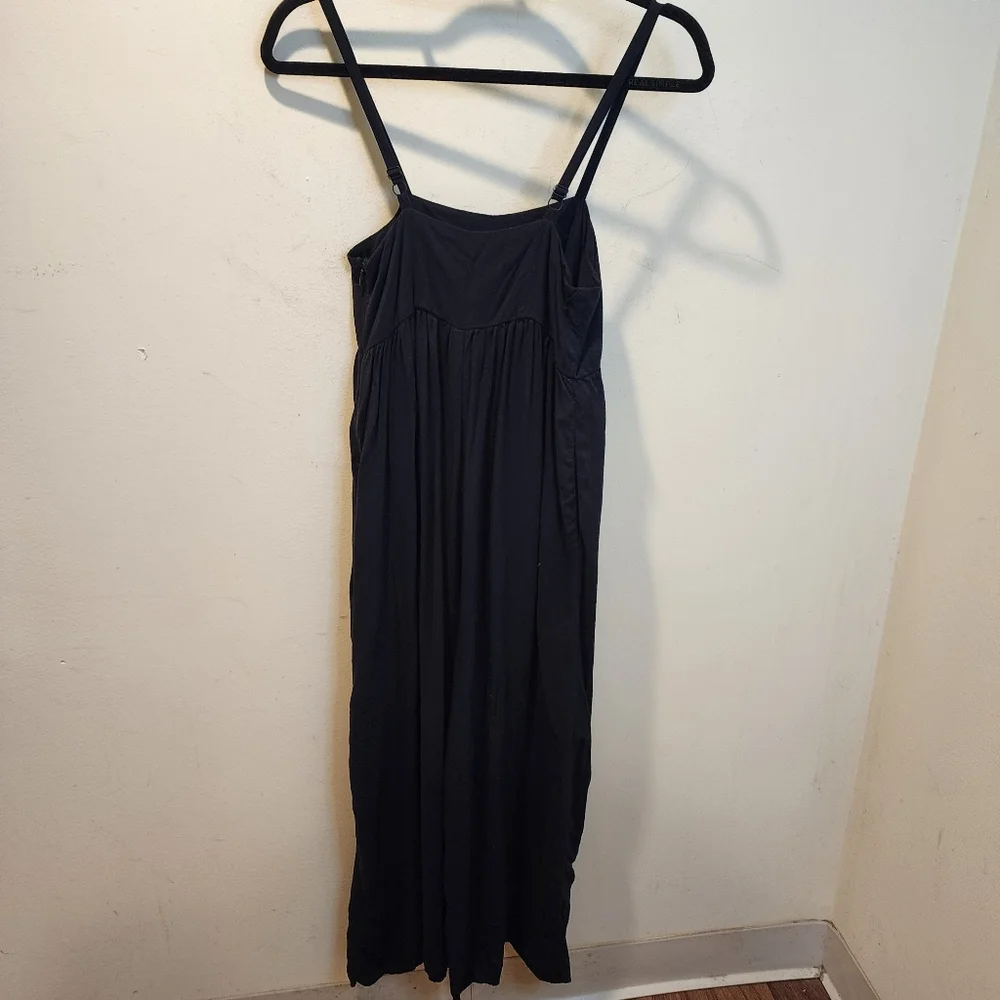 Urban Outfitters elegant black